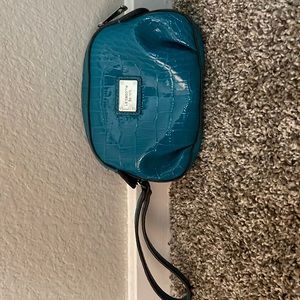 Liz Clairborne Wristlet in teal colored